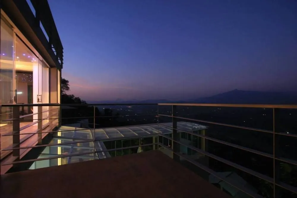 Sky Pavilion Kandy Villa